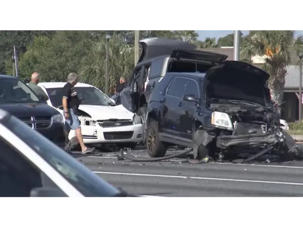 Отказ крепления коробки передач Ford Bronco 2025 года: переворот на бездорожье вызвал тревогу сообщества