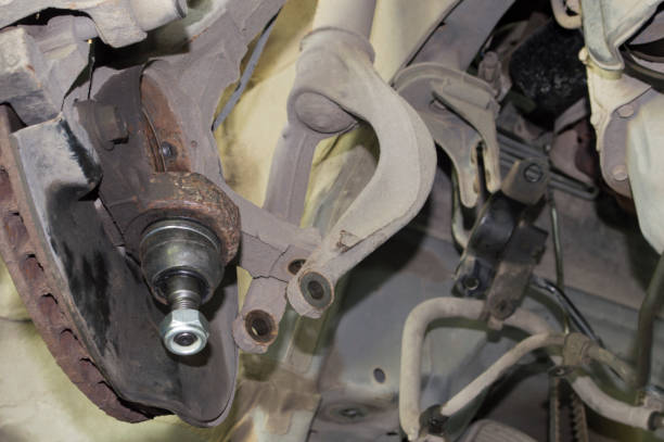 Роль втулок поперечного рычага в распределении угла крена и жесткости крена